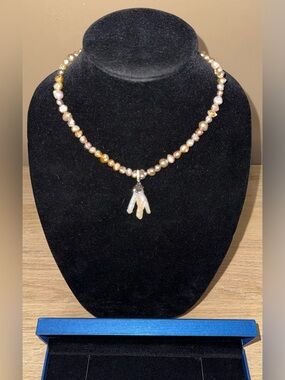NEW Cultured Pearl Necklace with Freshwater Pearl Pendant - Gold and Cream 925.